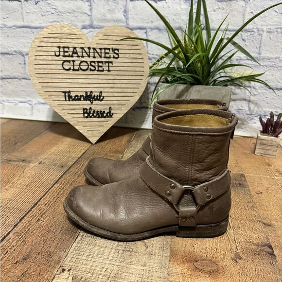 Frye Boots Women's 6.5 B Phillip Harness Short Leather Brown Classic Western - Picture 3 of 12